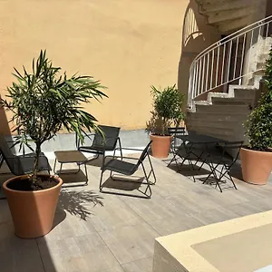  Appartement Spacieux Avec Patio En Centre France